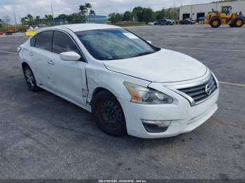  Salvage Nissan Altima