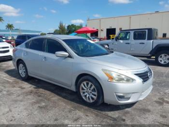  Salvage Nissan Altima