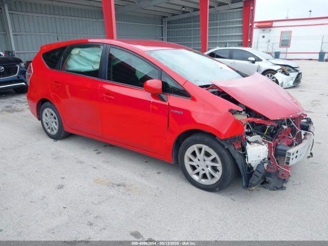  Salvage Toyota Prius v