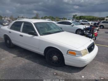  Salvage Ford Crown Victoria