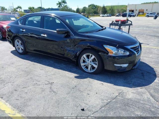  Salvage Nissan Altima