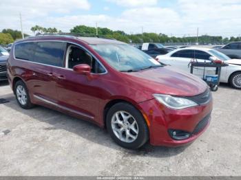  Salvage Chrysler Pacifica