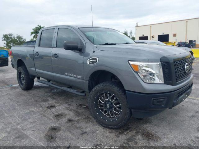  Salvage Nissan Titan