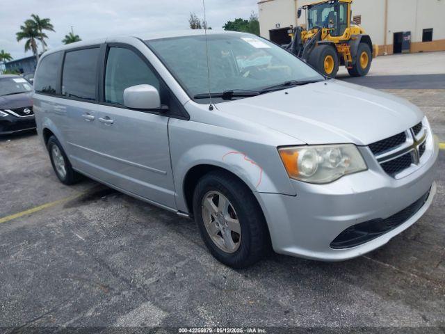  Salvage Dodge Grand Caravan