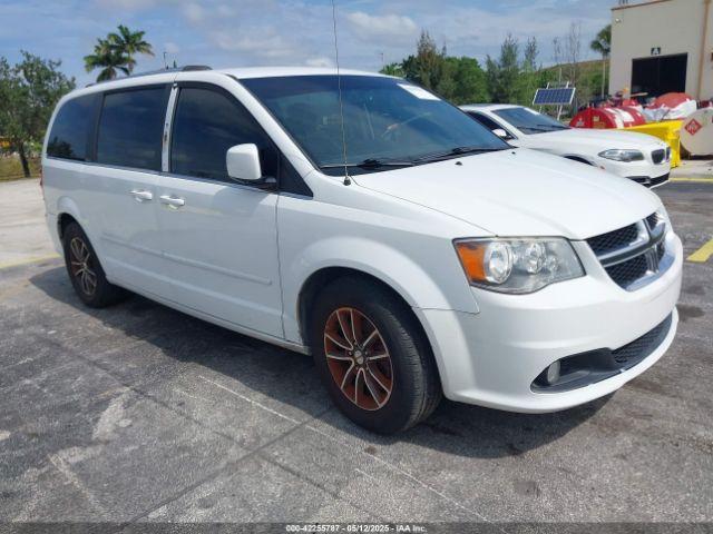 Salvage Dodge Grand Caravan
