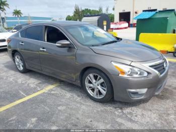  Salvage Nissan Altima