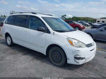  Salvage Toyota Sienna