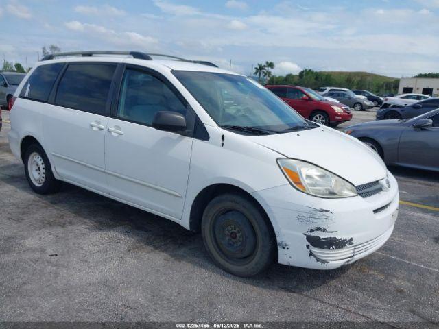  Salvage Toyota Sienna