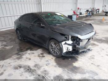  Salvage Kia Forte
