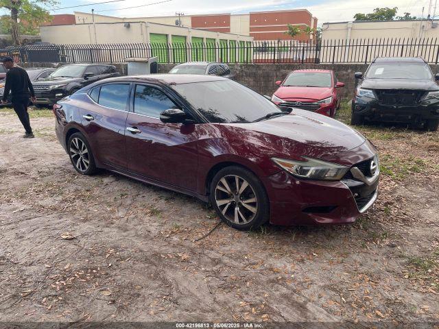  Salvage Nissan Maxima