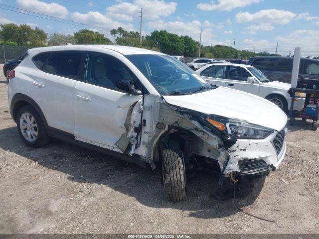  Salvage Hyundai TUCSON