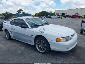  Salvage Ford Mustang