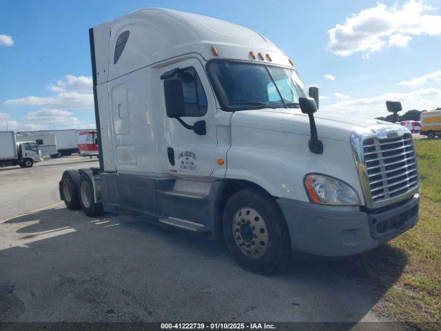  Salvage Freightliner Cascadia 125