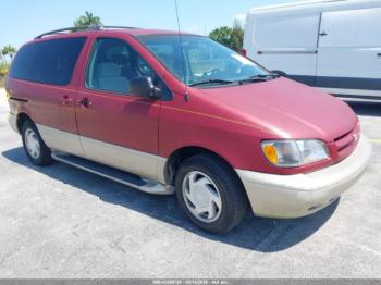 Salvage Toyota Sienna