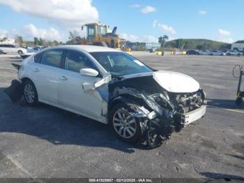  Salvage Nissan Altima