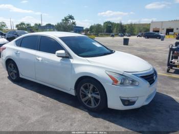  Salvage Nissan Altima