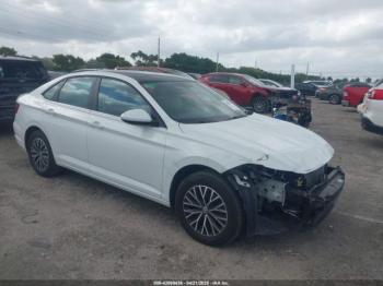  Salvage Volkswagen Jetta