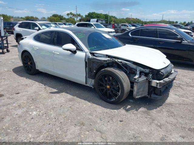  Salvage Porsche Panamera
