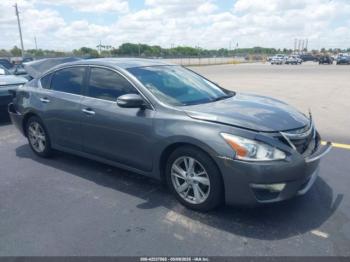  Salvage Nissan Altima