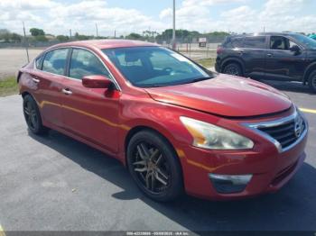  Salvage Nissan Altima