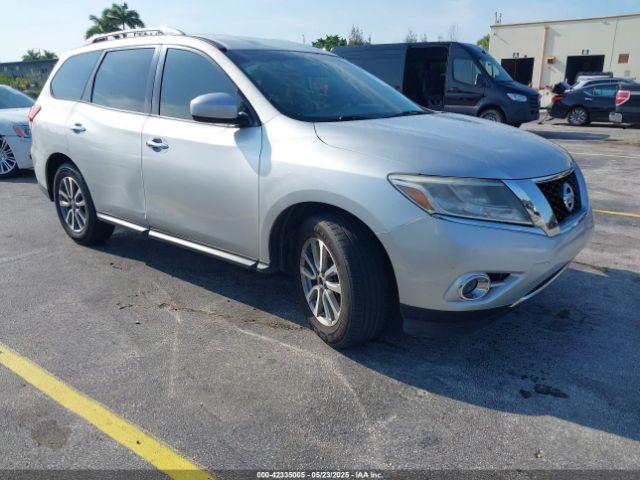  Salvage Nissan Pathfinder