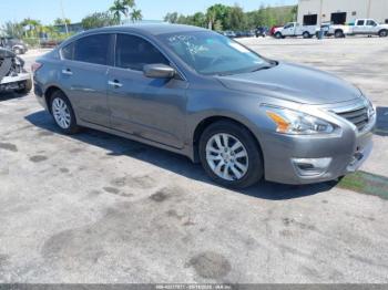  Salvage Nissan Altima