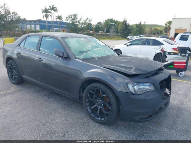  Salvage Chrysler 300