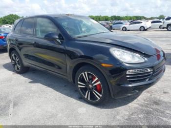  Salvage Porsche Cayenne