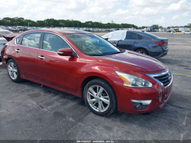 Salvage Nissan Altima