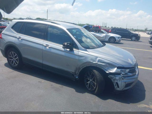  Salvage Volkswagen Tiguan
