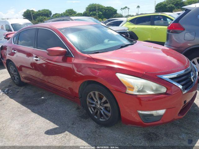  Salvage Nissan Altima