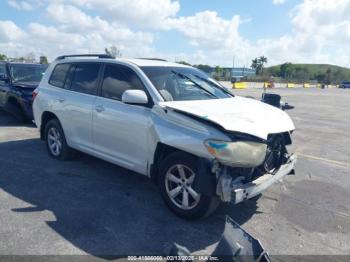  Salvage Toyota Highlander