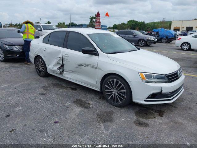  Salvage Volkswagen Jetta