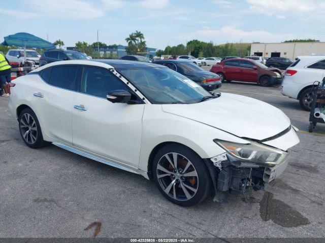  Salvage Nissan Maxima