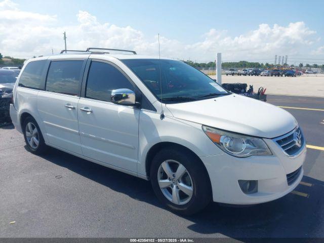  Salvage Volkswagen Routan