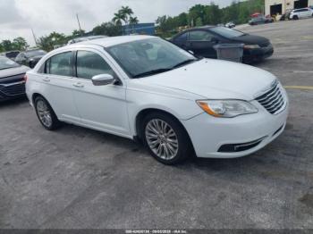  Salvage Chrysler 200