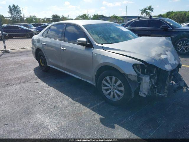  Salvage Volkswagen Passat