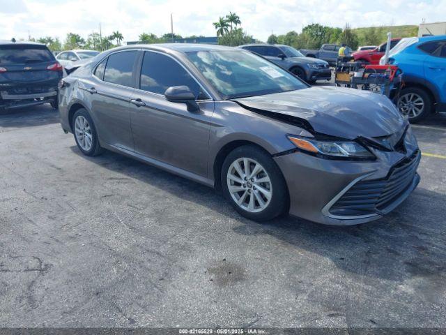  Salvage Toyota Camry