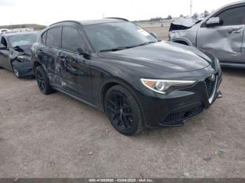  Salvage Alfa Romeo Stelvio