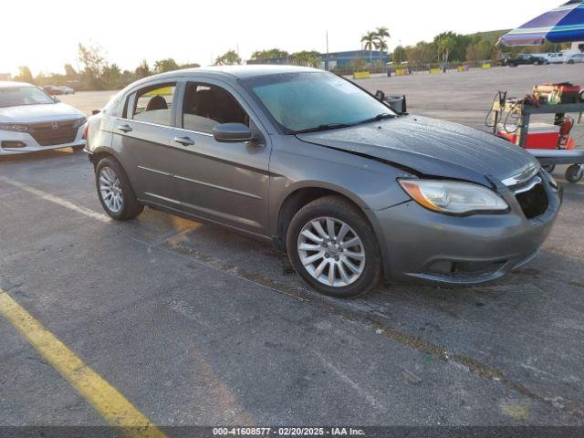  Salvage Chrysler 200