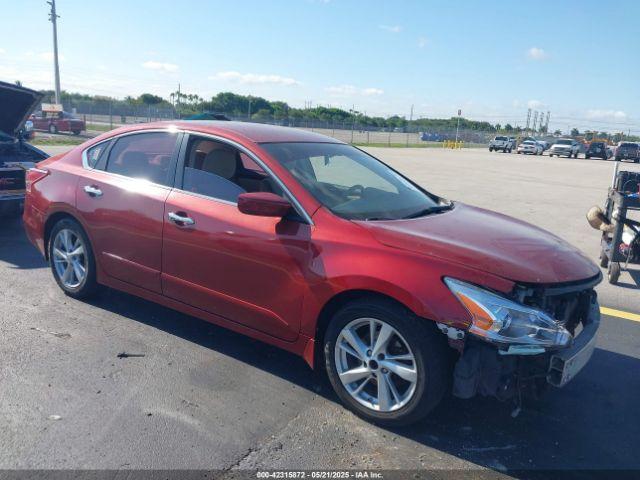  Salvage Nissan Altima