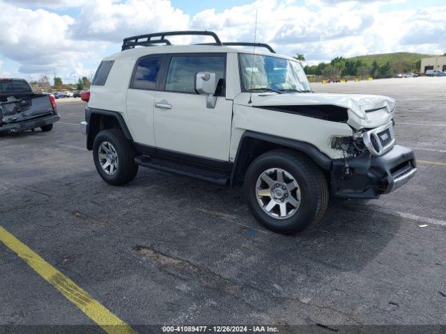  Salvage Toyota FJ Cruiser