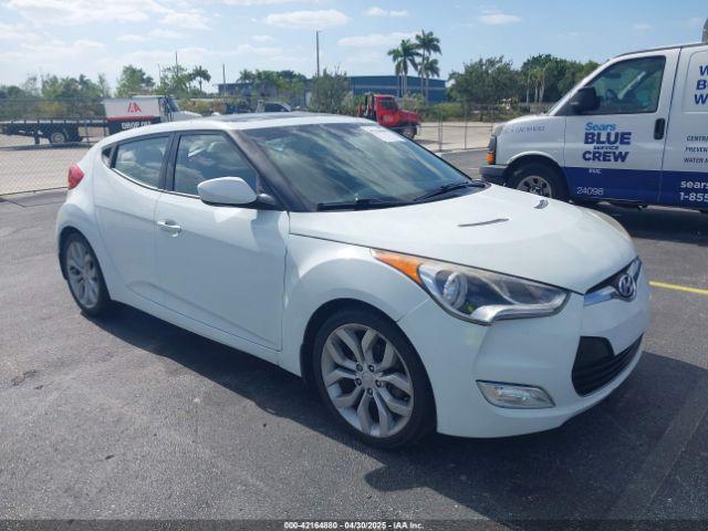 Salvage Hyundai VELOSTER