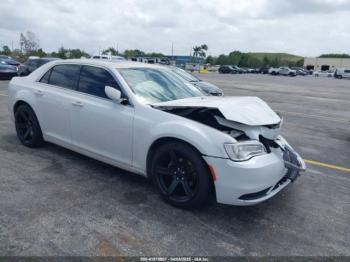  Salvage Chrysler 300