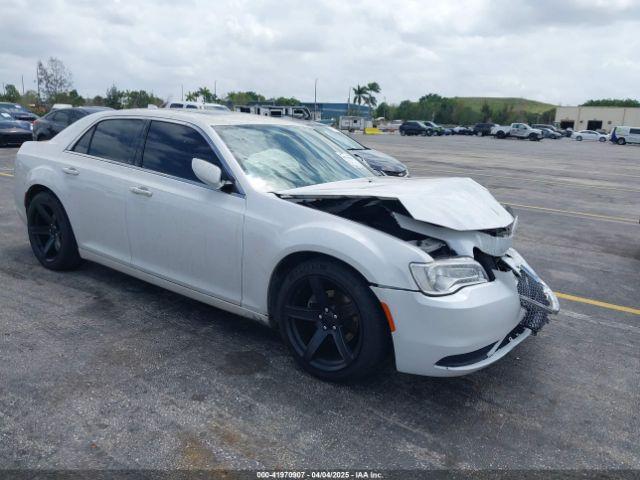  Salvage Chrysler 300