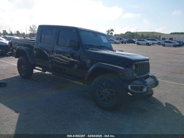  Salvage Jeep Gladiator