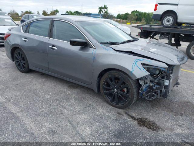 Salvage Nissan Altima