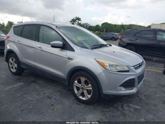  Salvage Ford Escape