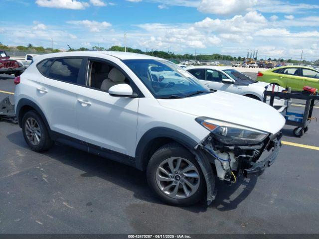  Salvage Hyundai TUCSON
