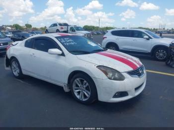  Salvage Nissan Altima